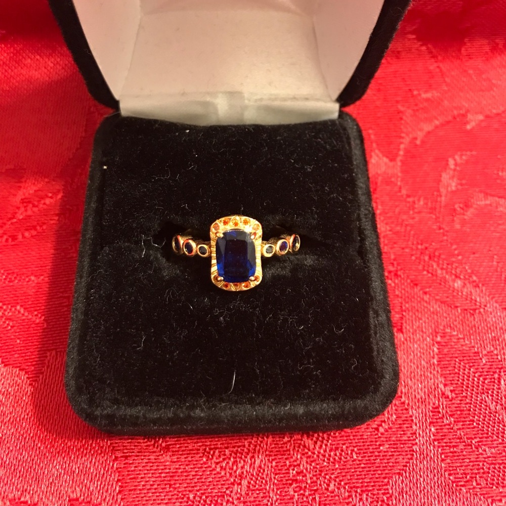 Cocktail ring